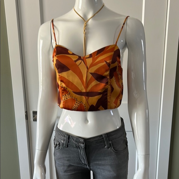 House of Harlow Smocked Crop Top - Picture 2 of 12